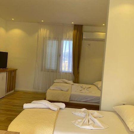 Appartamento Vila Butrint Ksamil Esterno foto